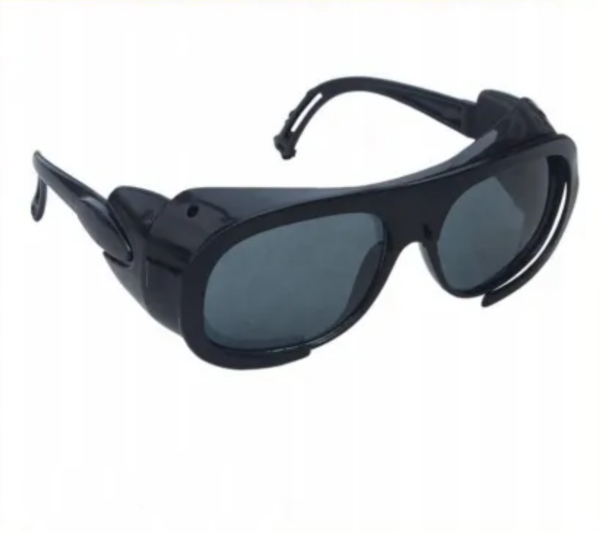 Protective glasses