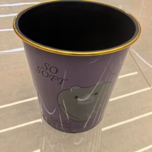 Cartoon Plastic Waste Bin with Gold Rim  - TBD1180522.jpg
