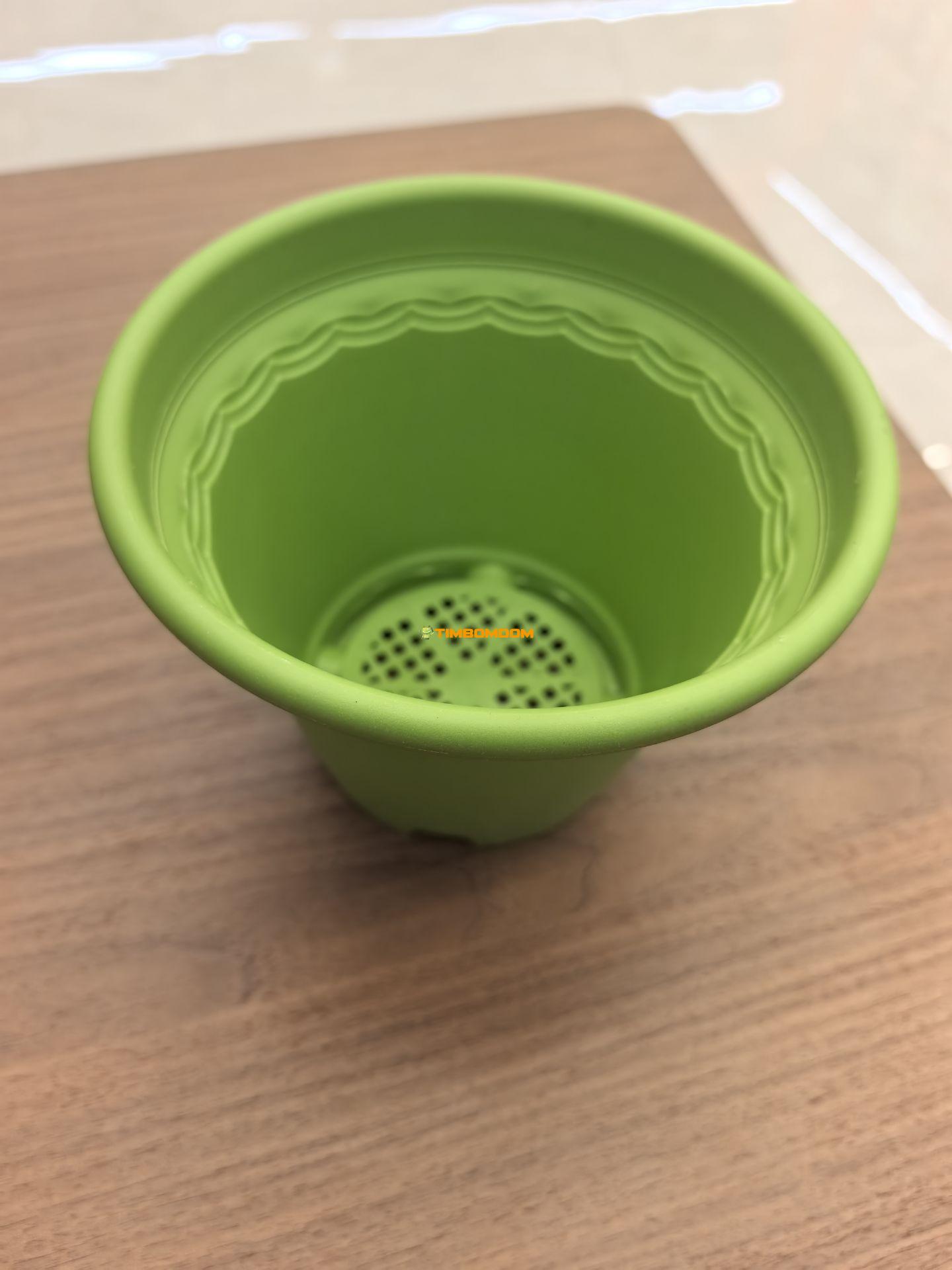 Plastic Flower Pot with Drainage Plastic Flower Pot with Drainage - TBD1180552.jpg