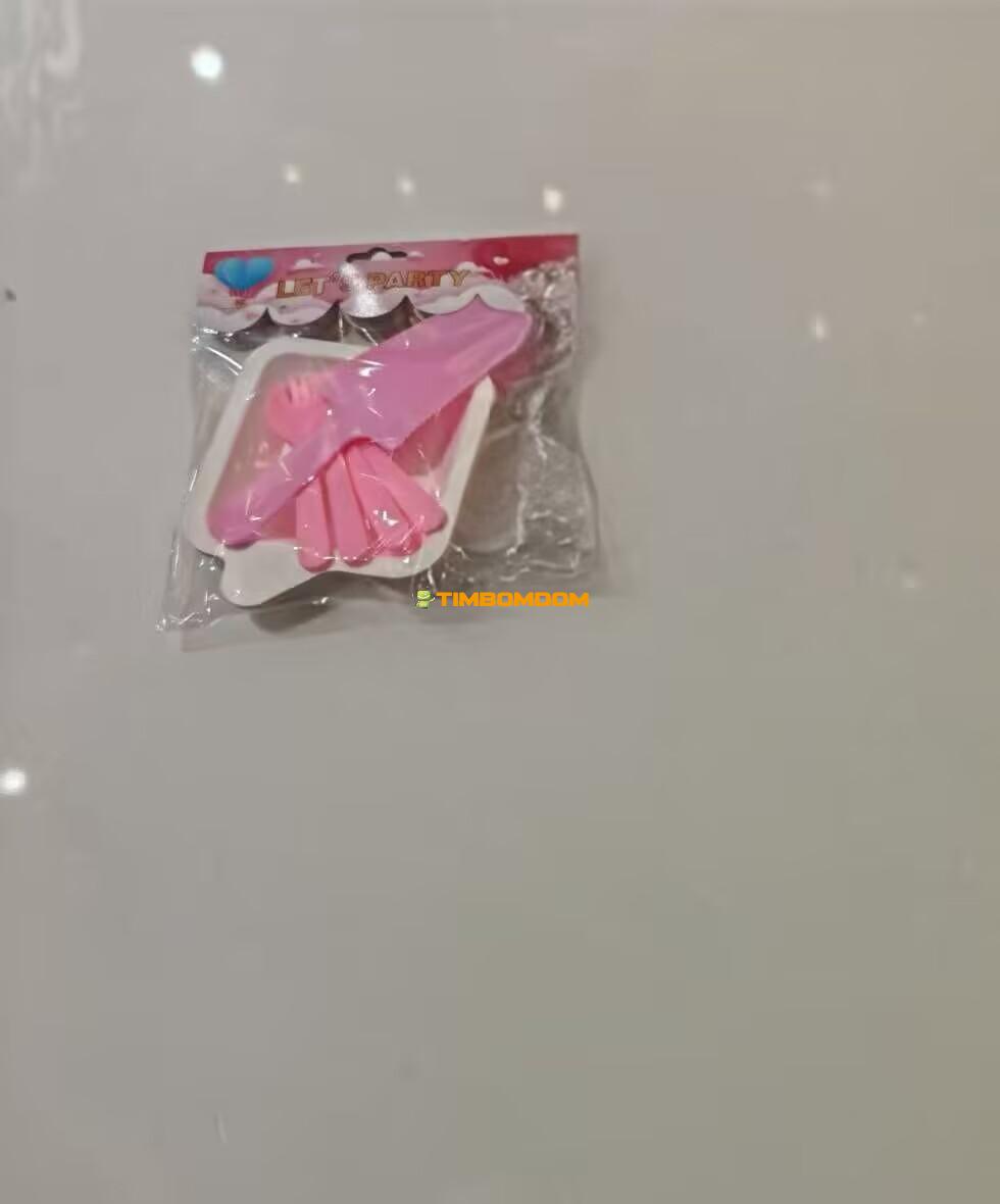 Square Paper Plate & Fork 11pcs Square Paper Plate & Fork 11pcs - TBD1180725.jpg