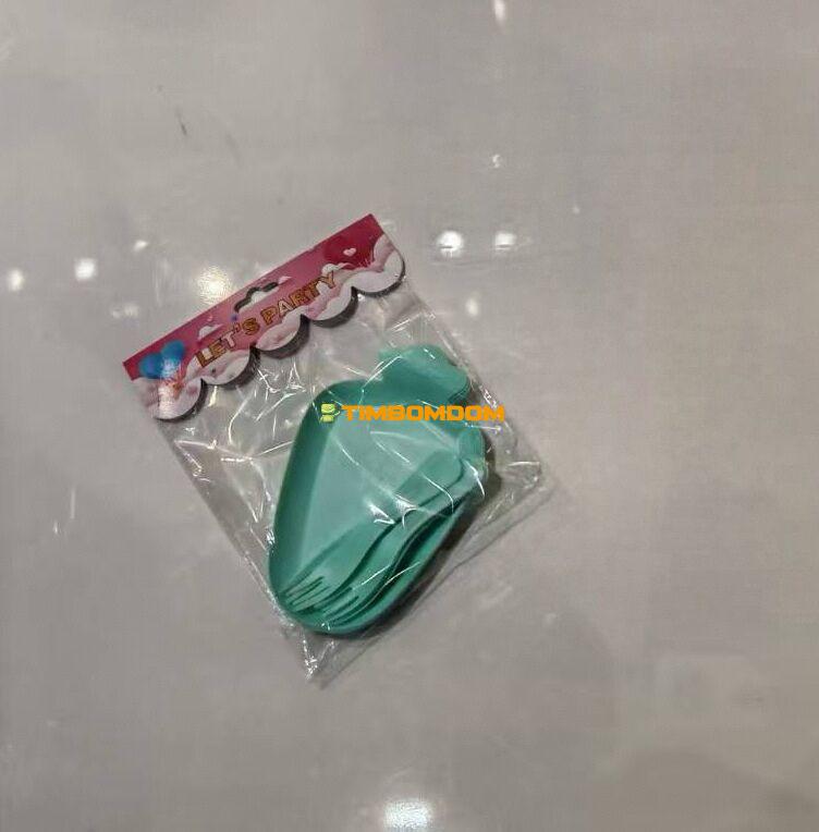 Strawberry Plate & Fork 10pcs Strawberry Plate & Fork 10pcs - TBD1180752.jpg