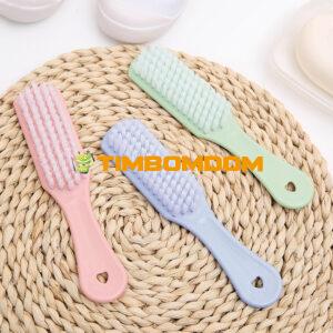 Plastic brush - TBD1181793.jpg