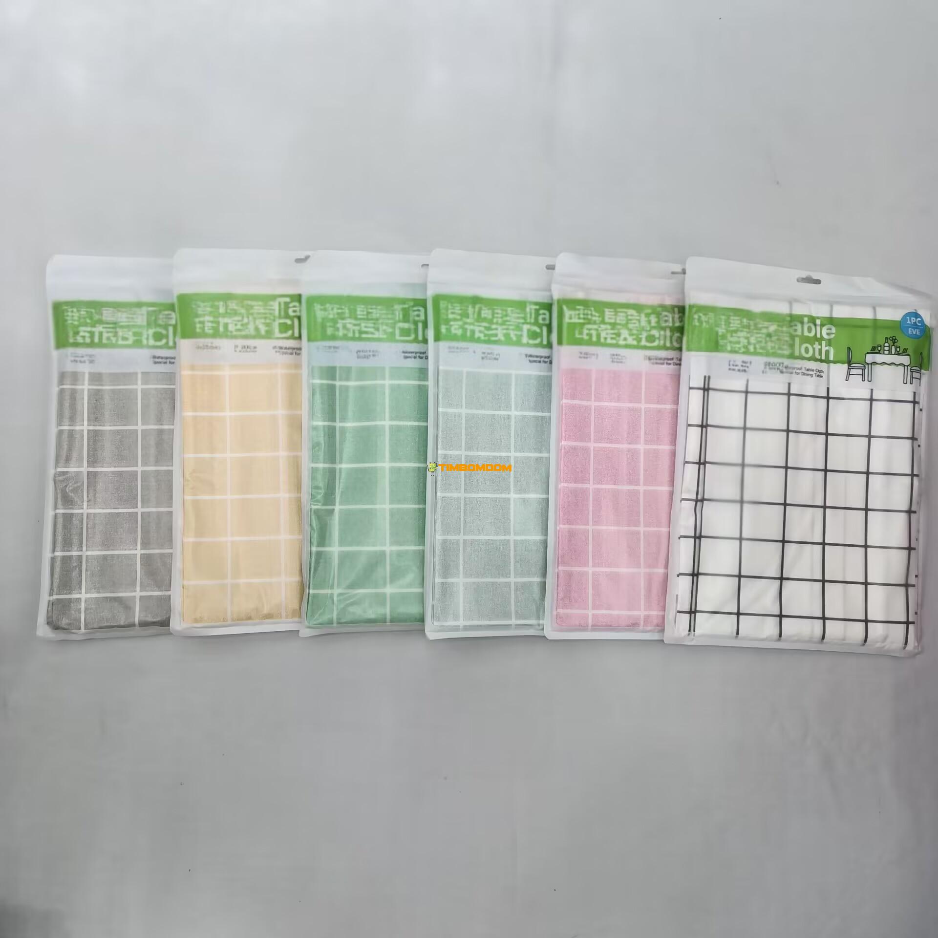 Small Checkered Tablecloth PVC Bag (packaging)