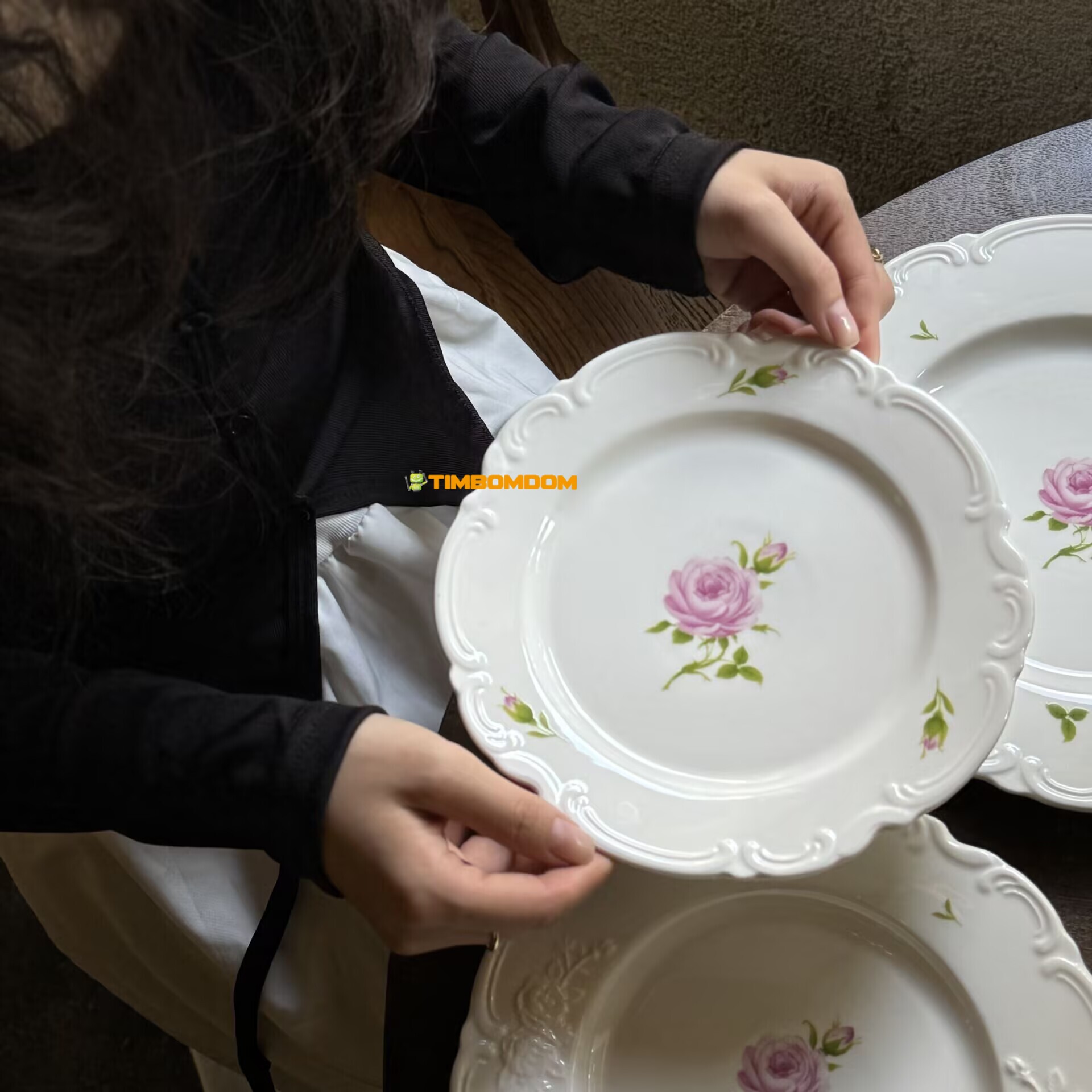 Flower Ceramic Plate 8Inch 20*2cm Flower Ceramic Plate 8Inch 20*2cm - TBD1186194.jpg