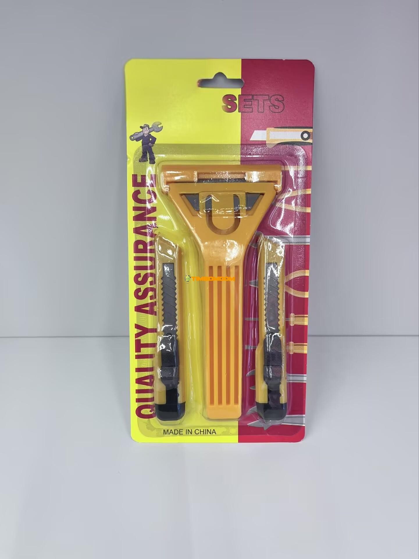 Cleaning Utility Knife Cleaning Utility Knife