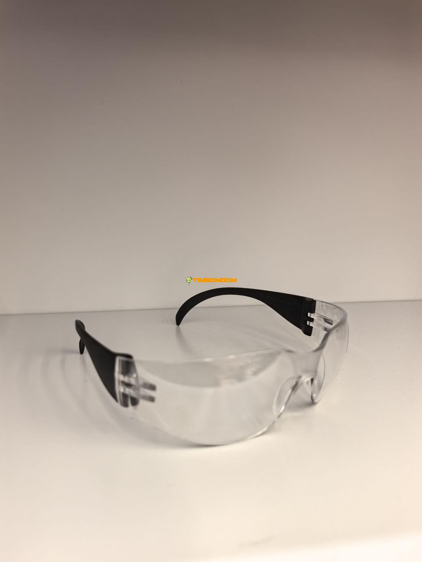 Anti-fog and impact-resistant Goggles Anti-fog and impact-resistant Goggles