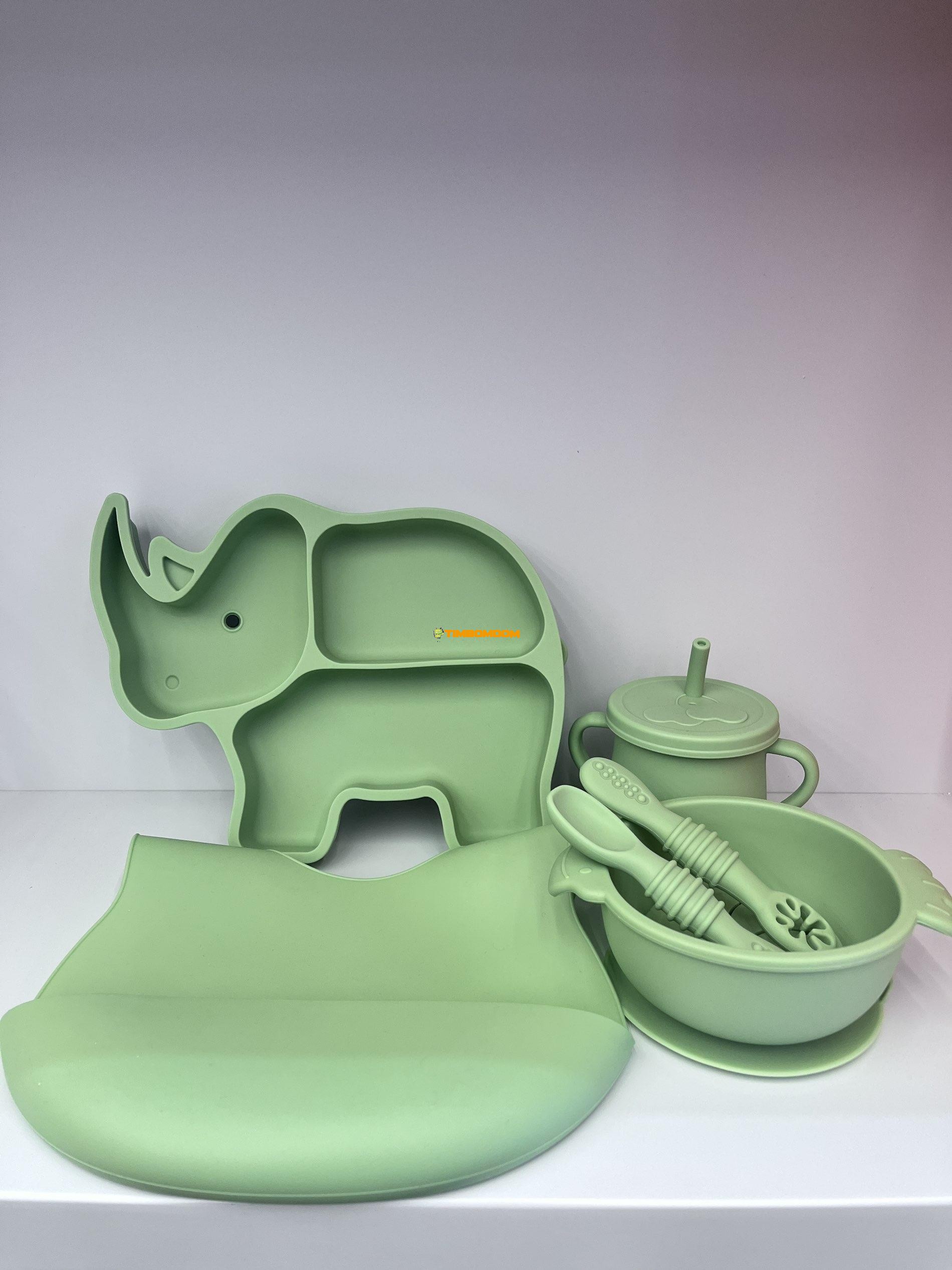Silicone Baby Feeding Set with Rhino Plate and Bib Silicone Baby Feeding Set with Rhino Plate and Bib