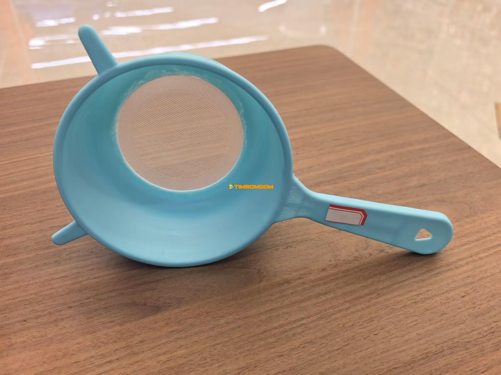 Plastic Mesh Strainer with Handle Plastic Mesh Strainer with Handle