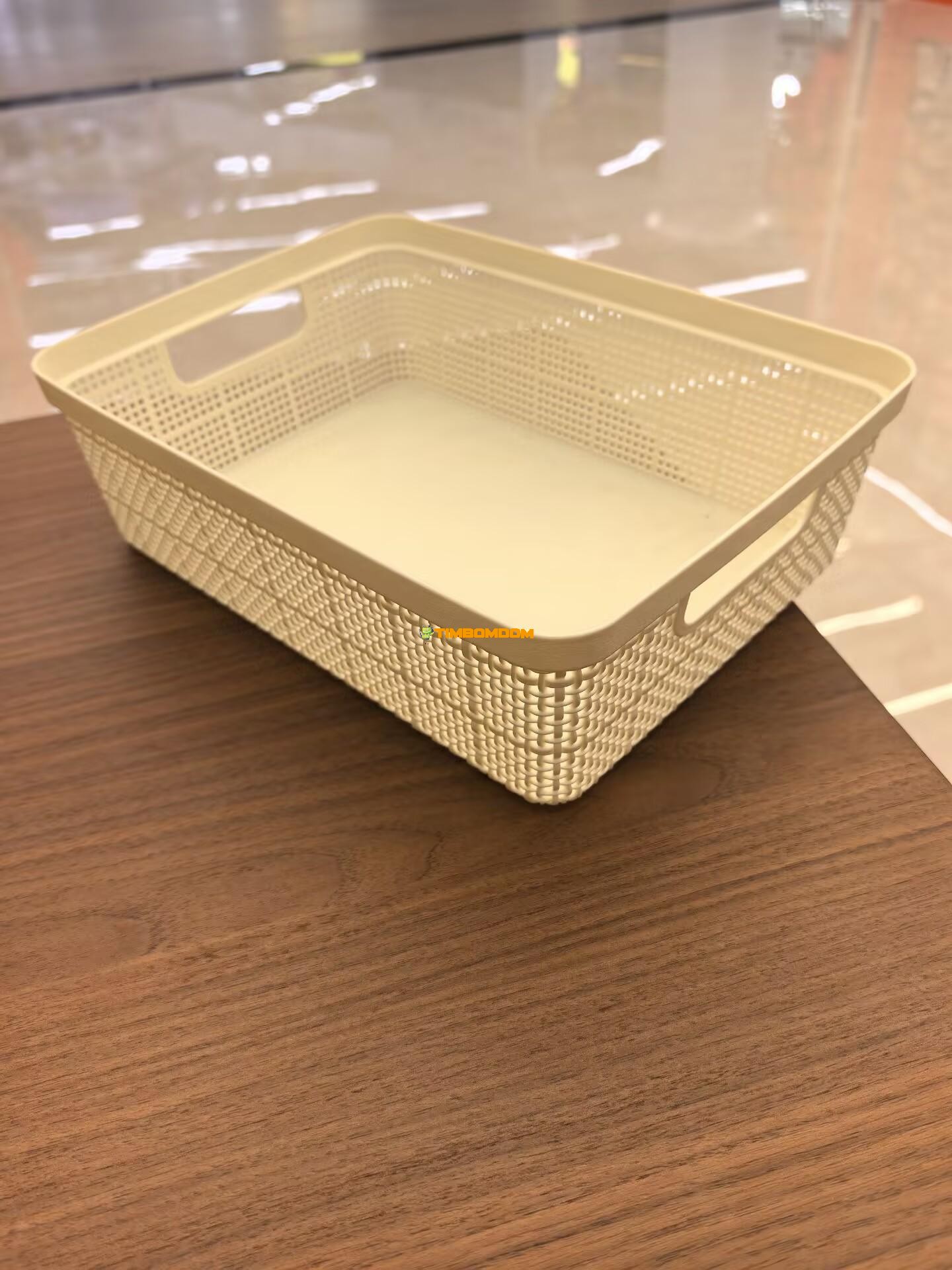 Woven Style Plastic Storage Basket with Handles Woven Style Plastic Storage Basket with Handles