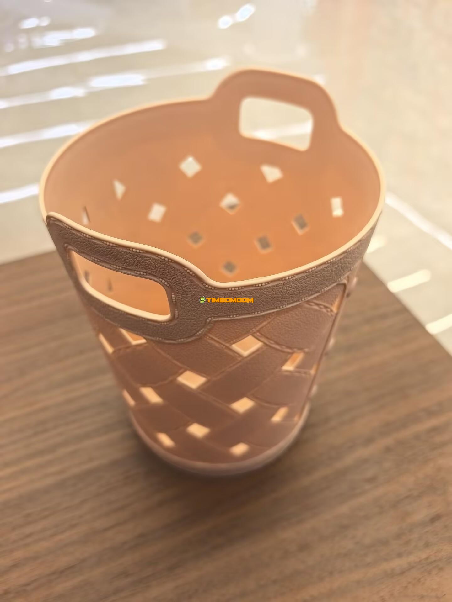 Plastic Woven-Style Storage Basket with Handles Plastic Woven-Style Storage Basket with Handles
