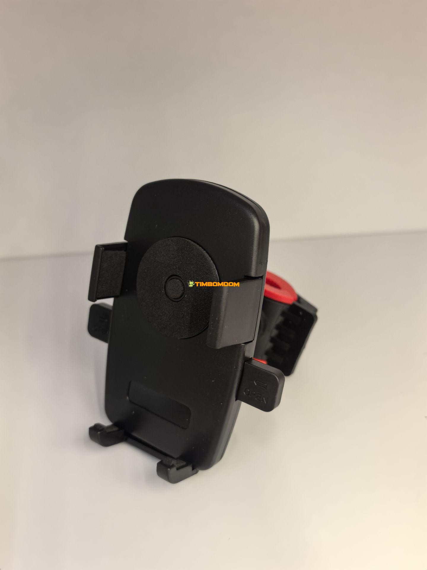 Self-locking bicycle holder Self-locking bicycle holder