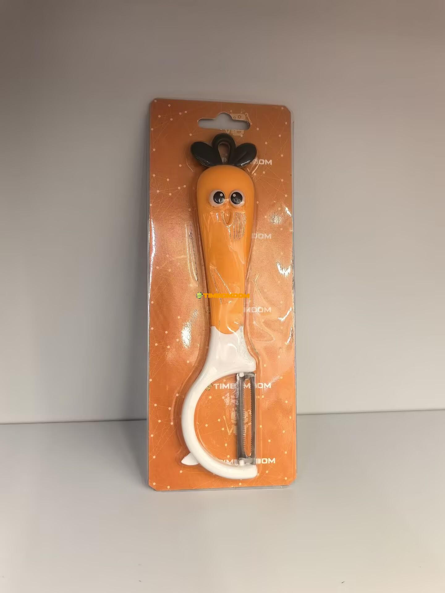 Green-Orange Fruit Peeler Green-Orange Fruit Peeler