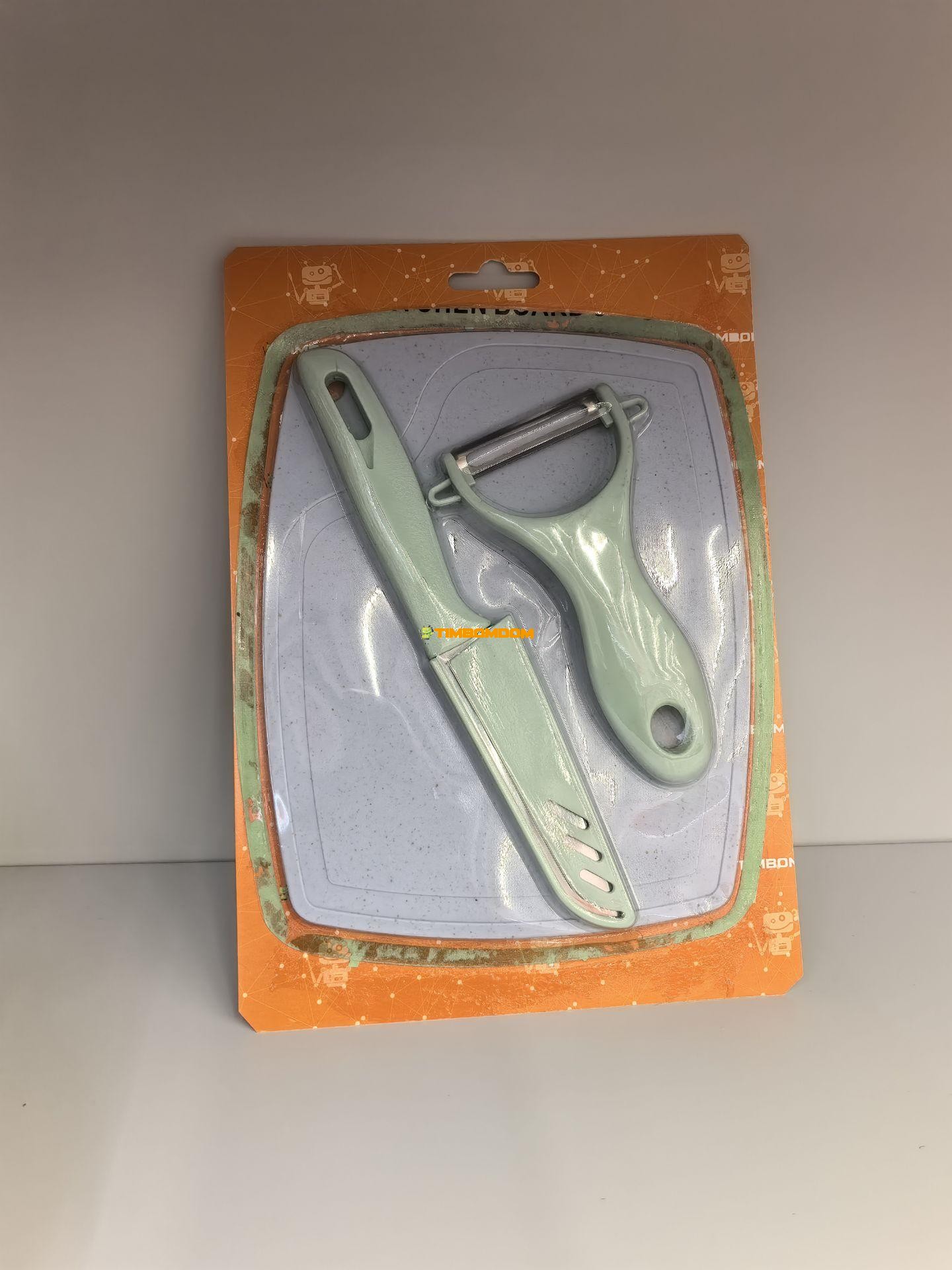 Peeler, fruit knife, chopping board set Peeler, fruit knife, chopping board set