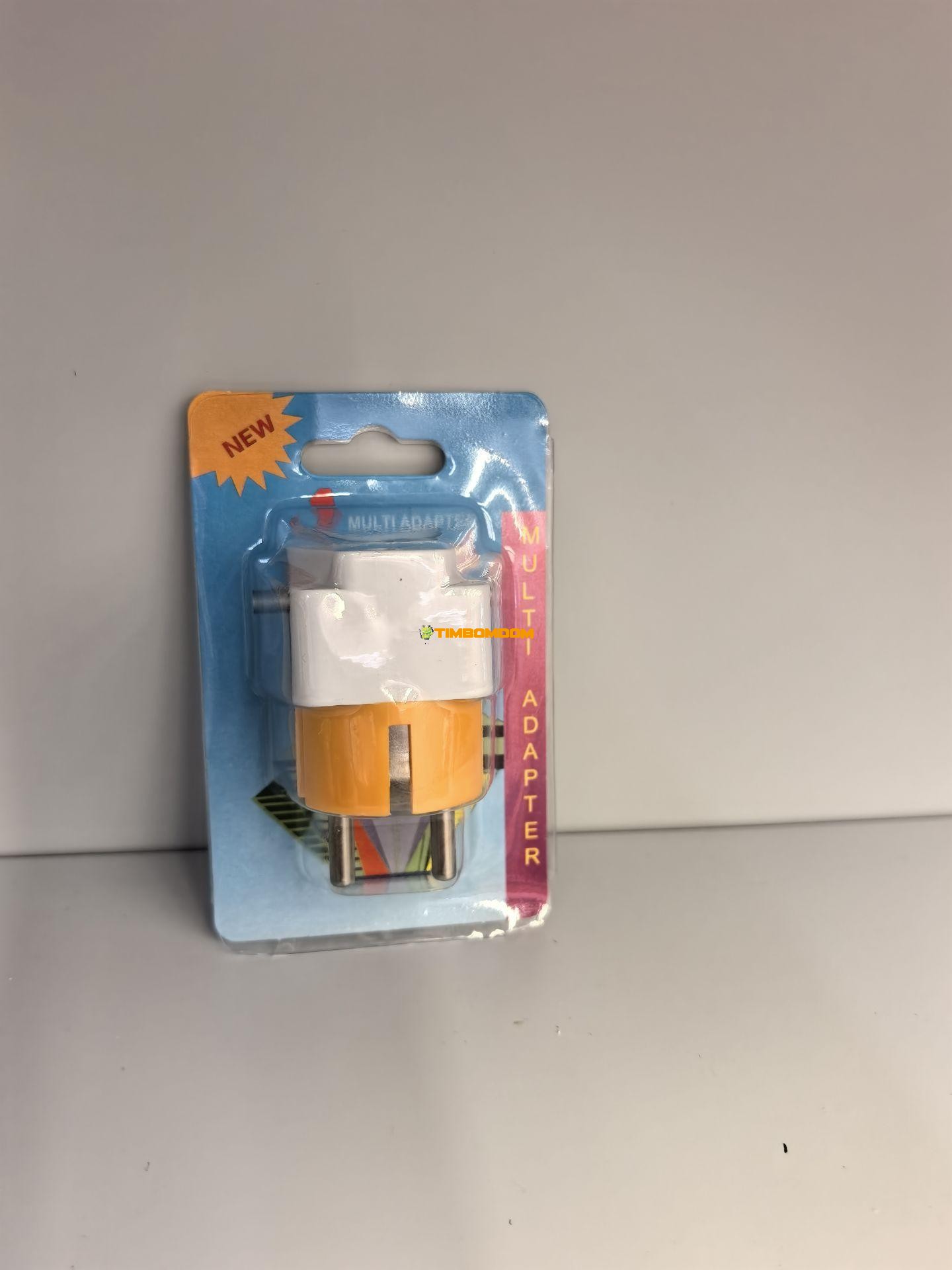 Universal-Plug Adapter Universal-Plug Adapter