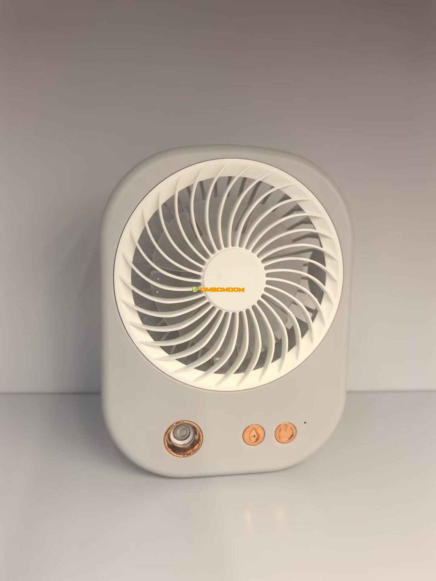 Desktop Spray Humidifying Fan Desktop Spray Humidifying Fan