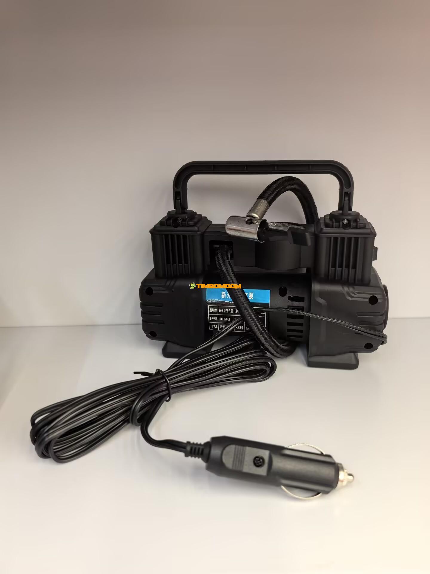 Vehicle-mounted air pump Vehicle-mounted air pump