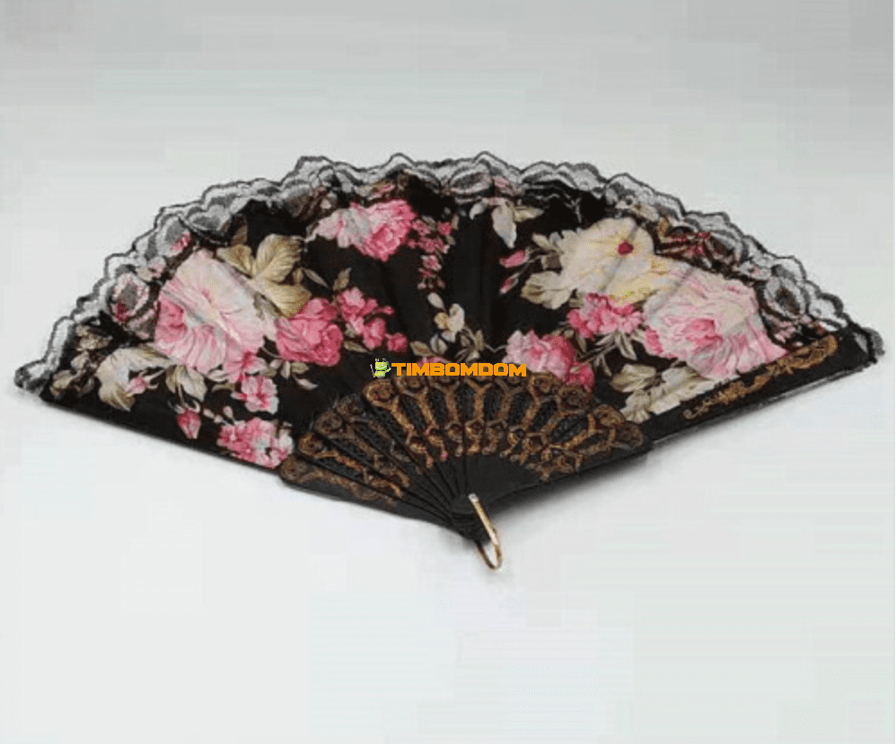 Plastic fan Plastic fan