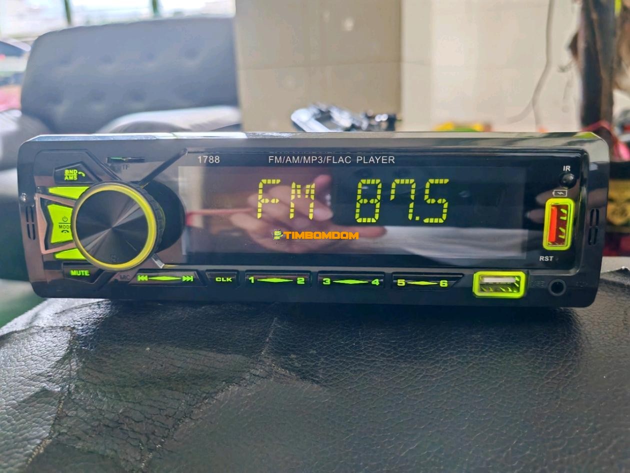 Bluetooth Car Car MP3 FM Tunable Radio Bluetooth Car Car MP3 FM Tunable Radio