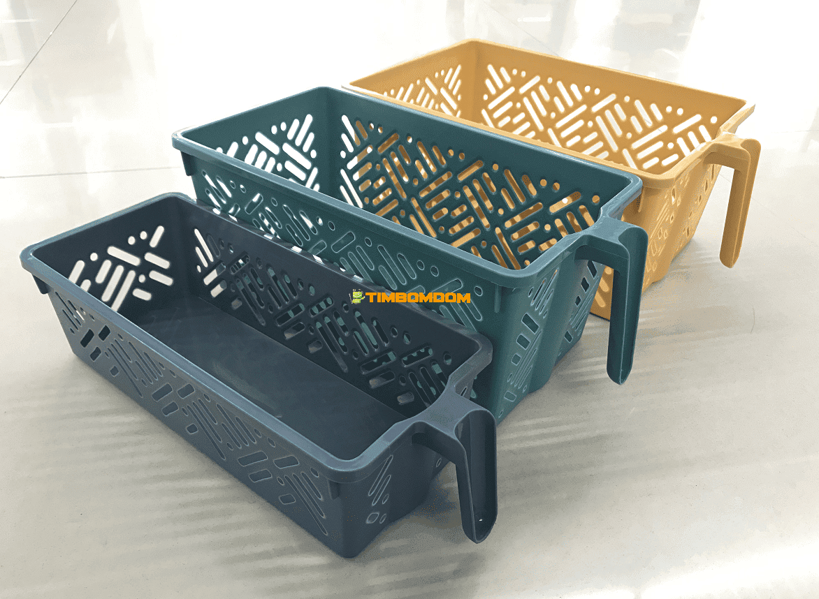 Storage basket with handle Storage basket with handle