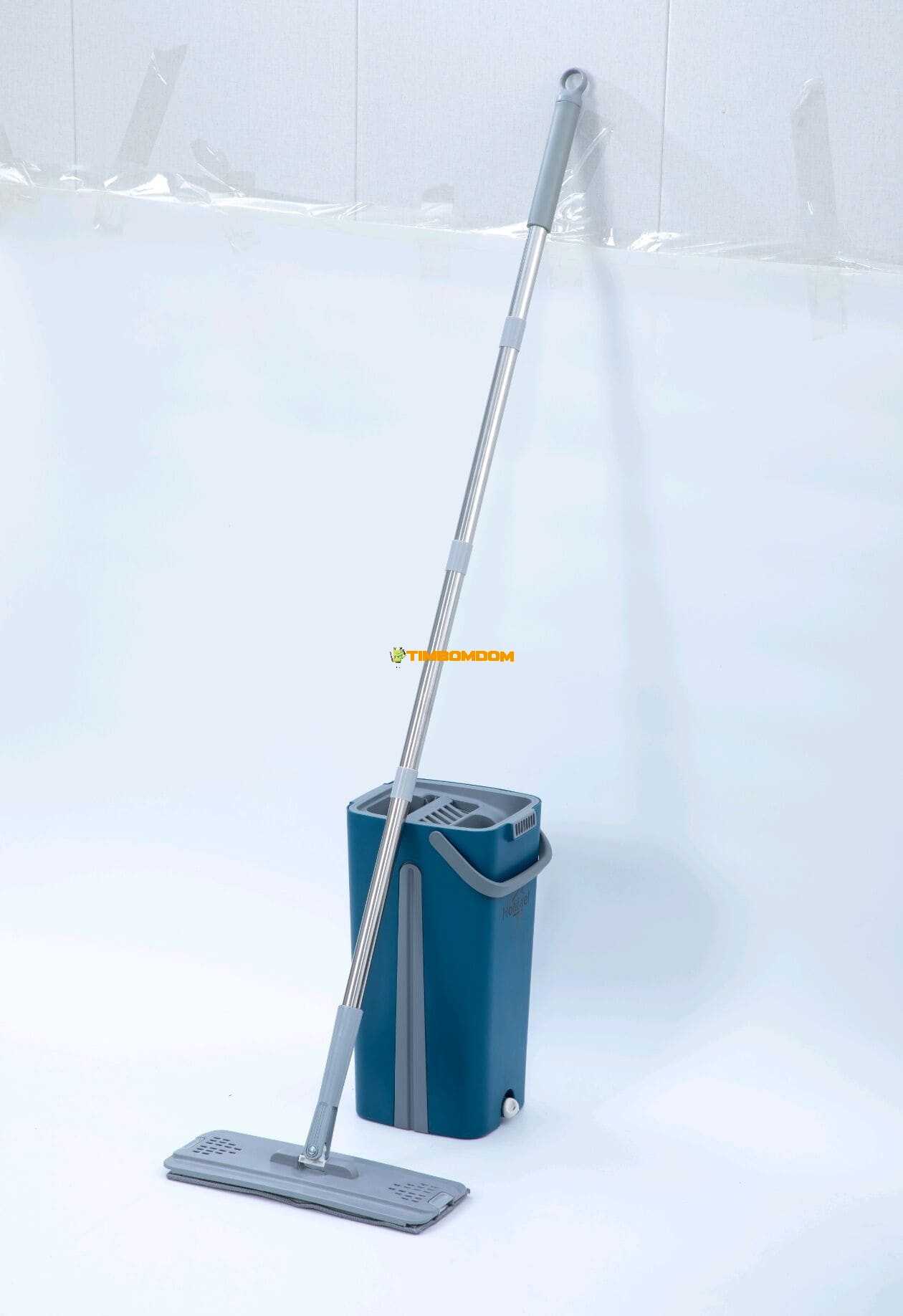 Squeeze Flat Mop with Cleaning Bucket Squeeze Flat Mop with Cleaning Bucket