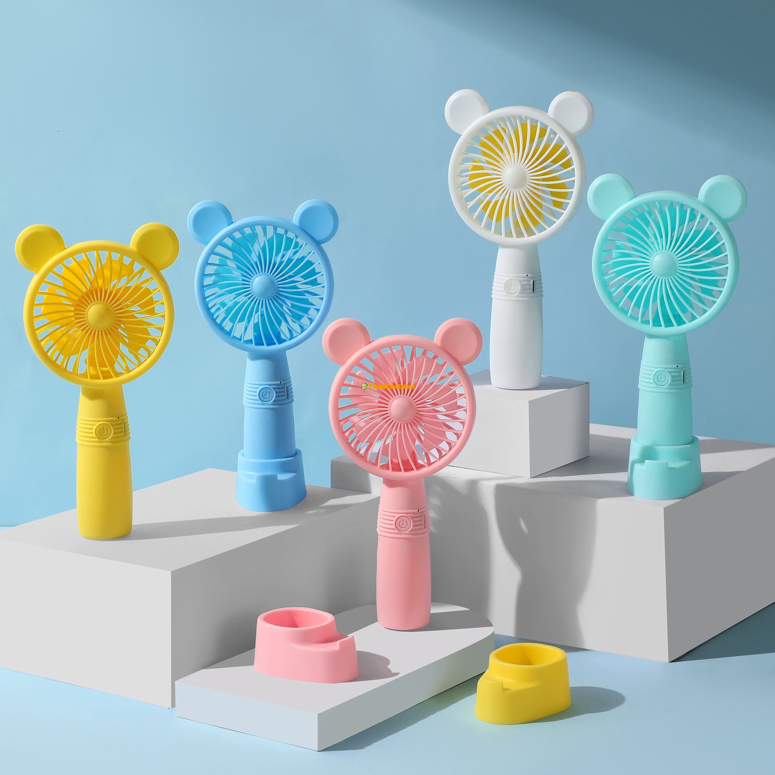 Handheld/Standing Multi-speed Adjustable Fan Handheld/Standing Multi-speed Adjustable Fan