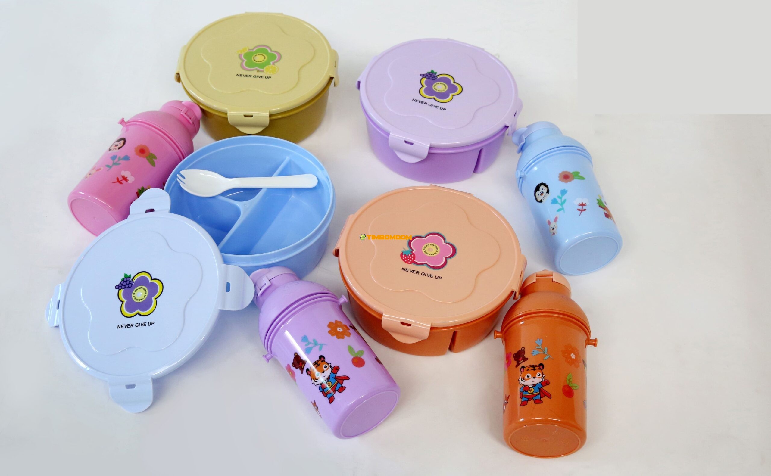 Lunch box and Water Bottle Set Lunch box and Water Bottle Set
