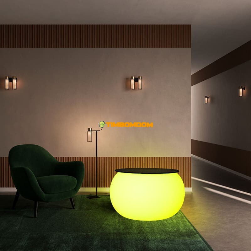 LED-Lit Small Round Table LED-Lit Small Round Table