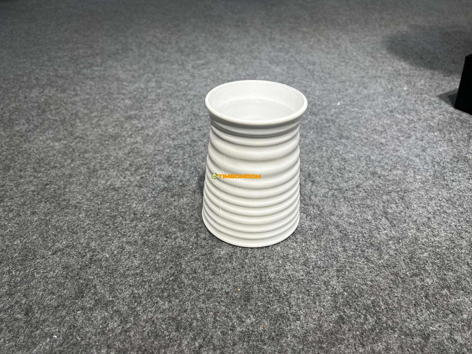 plastic vase - TBD1187254.jpeg