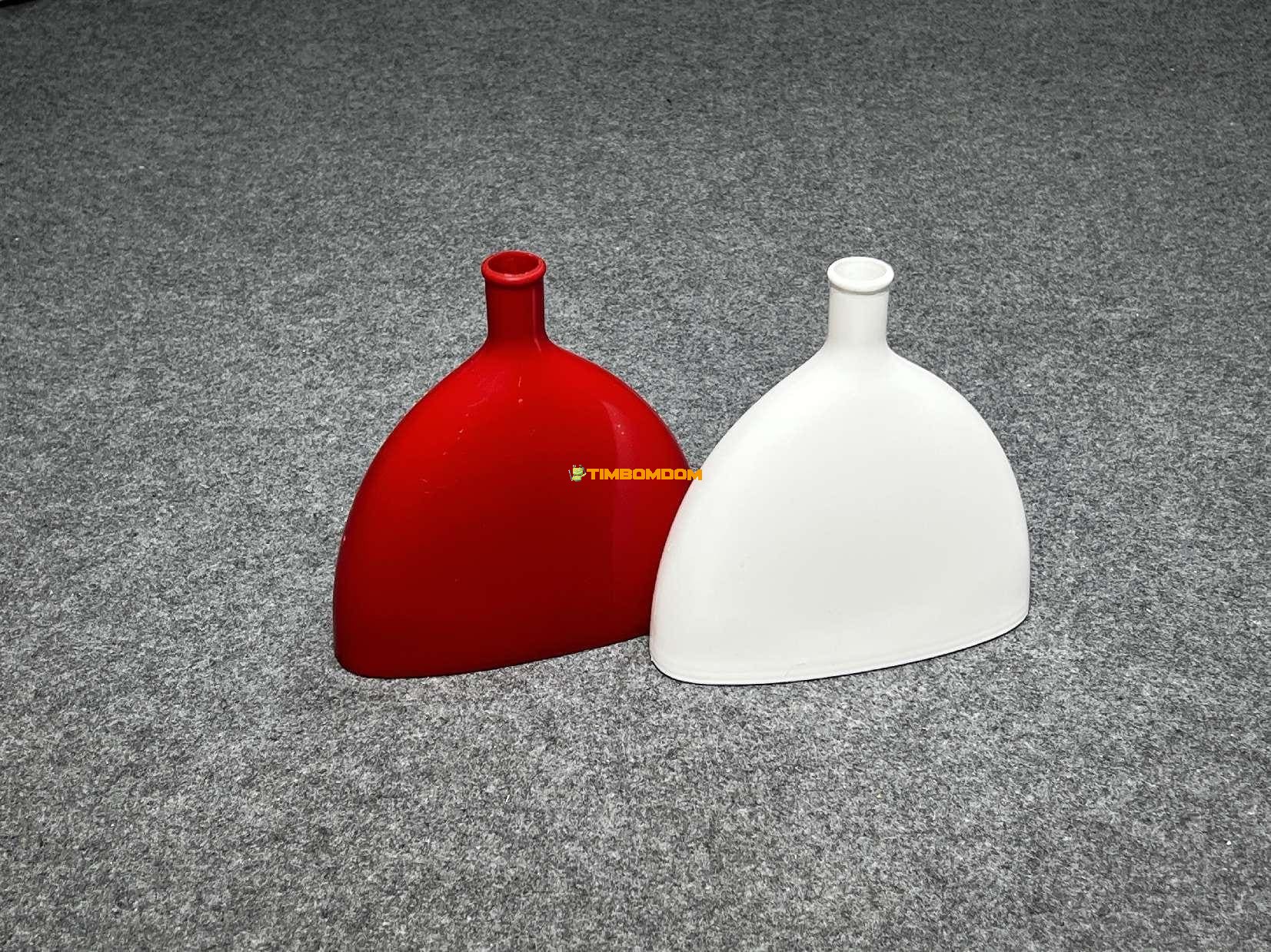 plastic vase - TBD1187266.jpeg