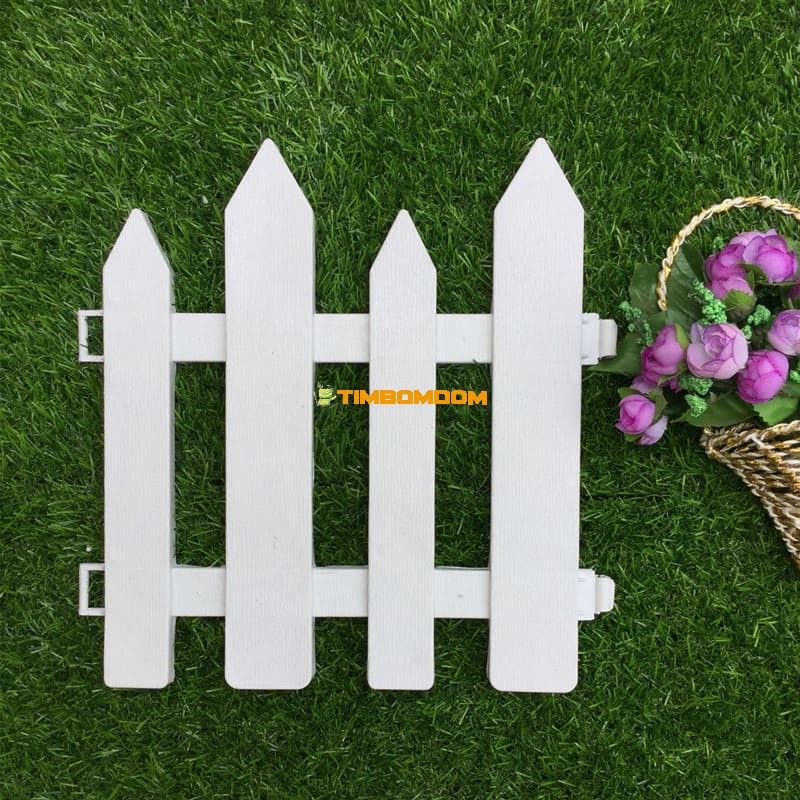 Plastic Garden Fence - TBD1187341.jpeg