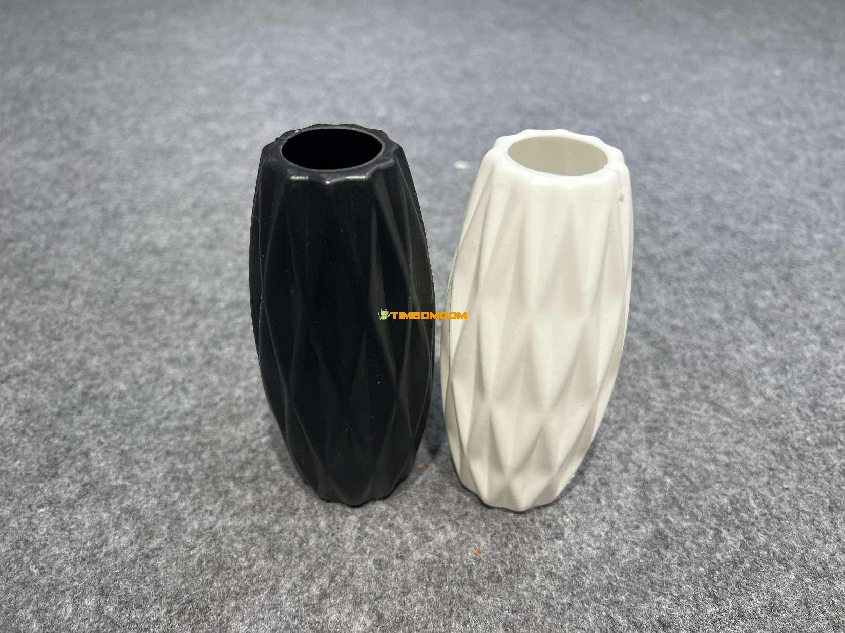 plastic vase - TBD1187470.jpeg