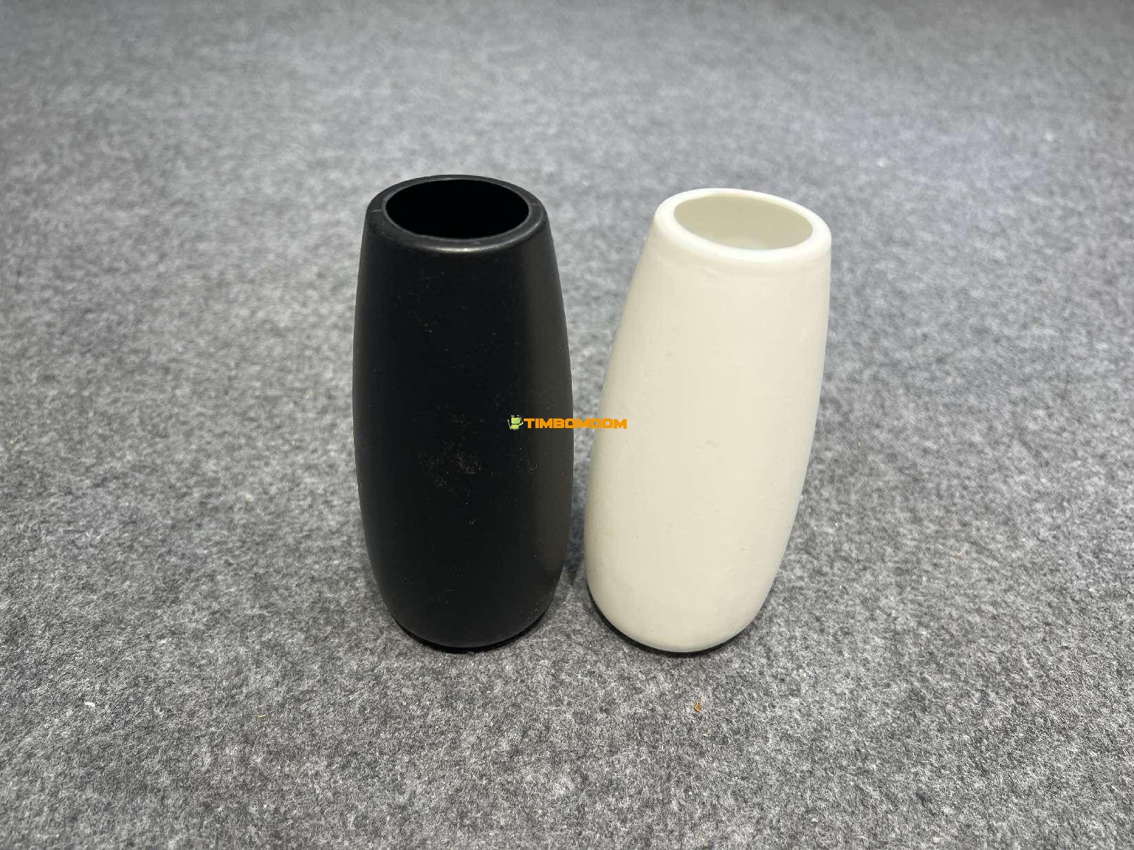 plastic vase - TBD1187471.jpeg