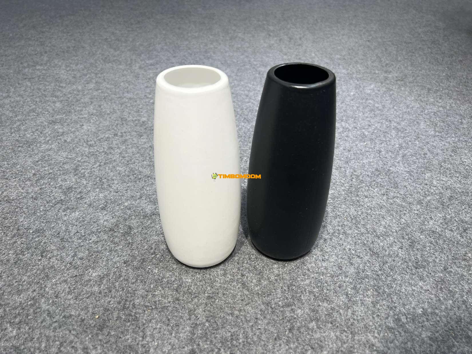 plastic vase - TBD1187476.jpeg