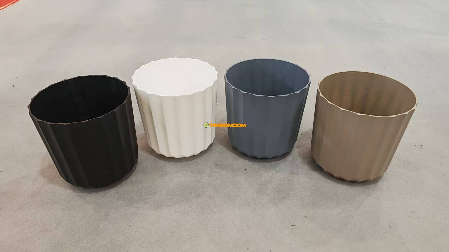 Plastic Flower Pot - TBD1187490.jpeg