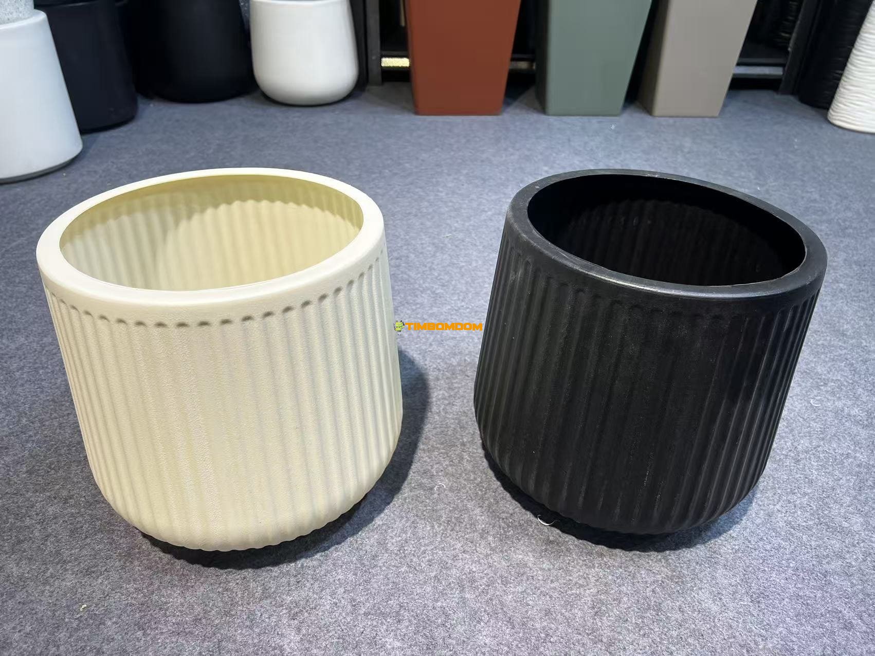 Plastic Flower Pot - TBD1187500.jpeg