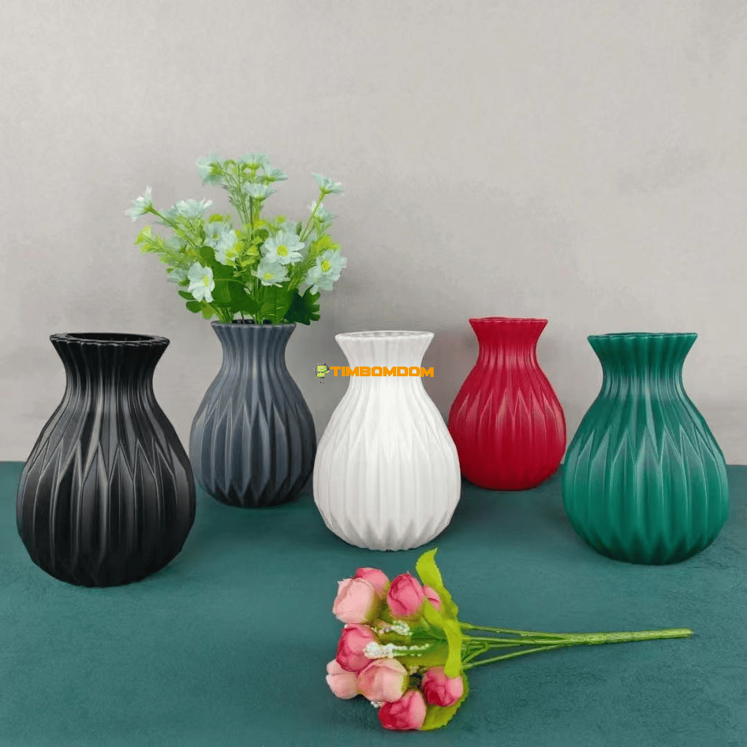 Plastic Vase - TBD1187562.png