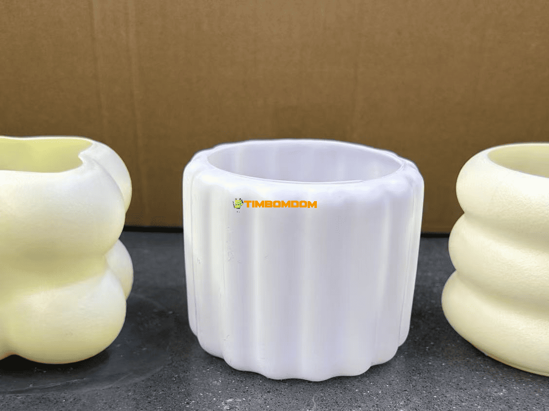 Plastic Flower Pot - TBD1187565.png