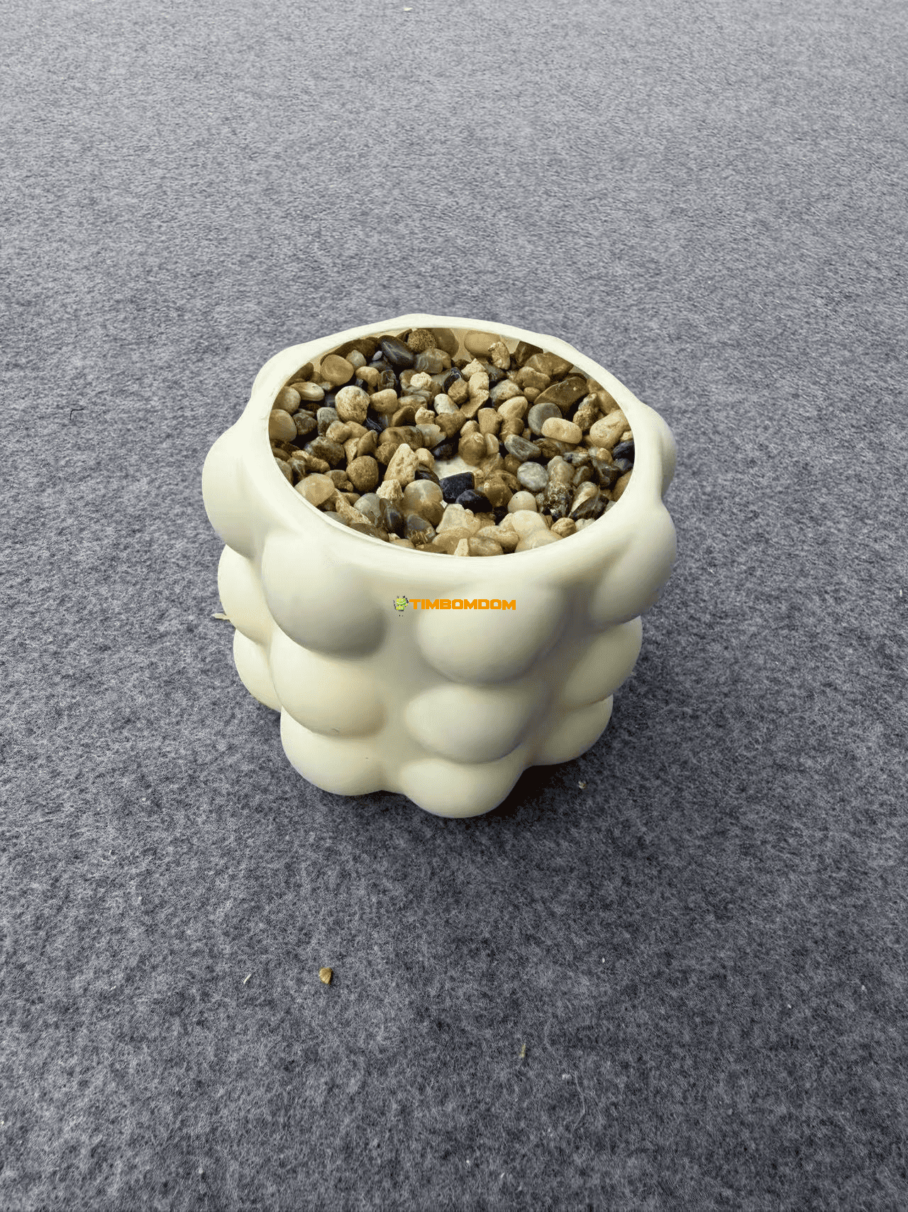 Plastic Flower Pot - TBD1187584.png