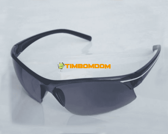 Impact-resistant glasses Impact-resistant glasses
