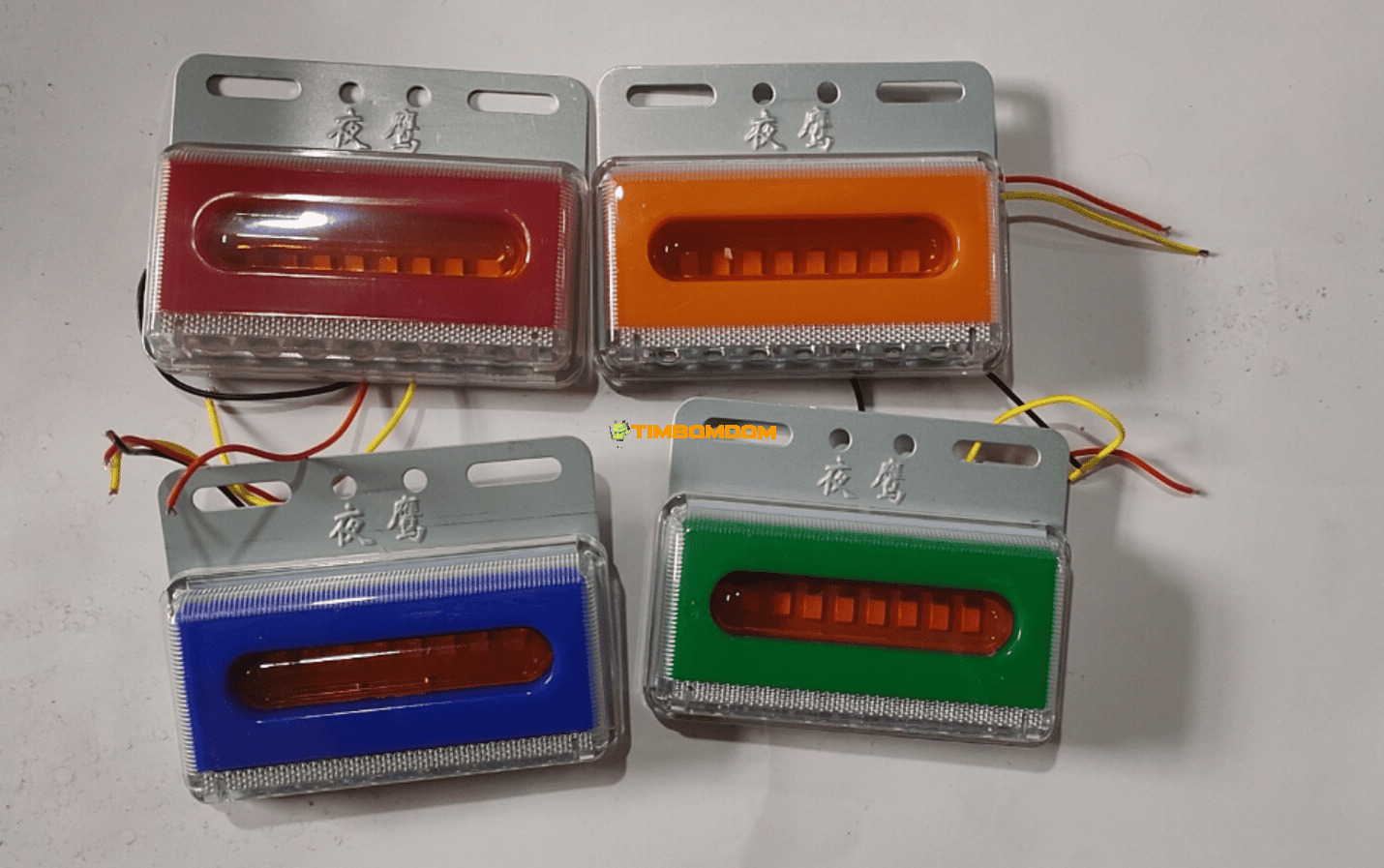 LED Car Truck Safety Signal Light - TBD1188461.png