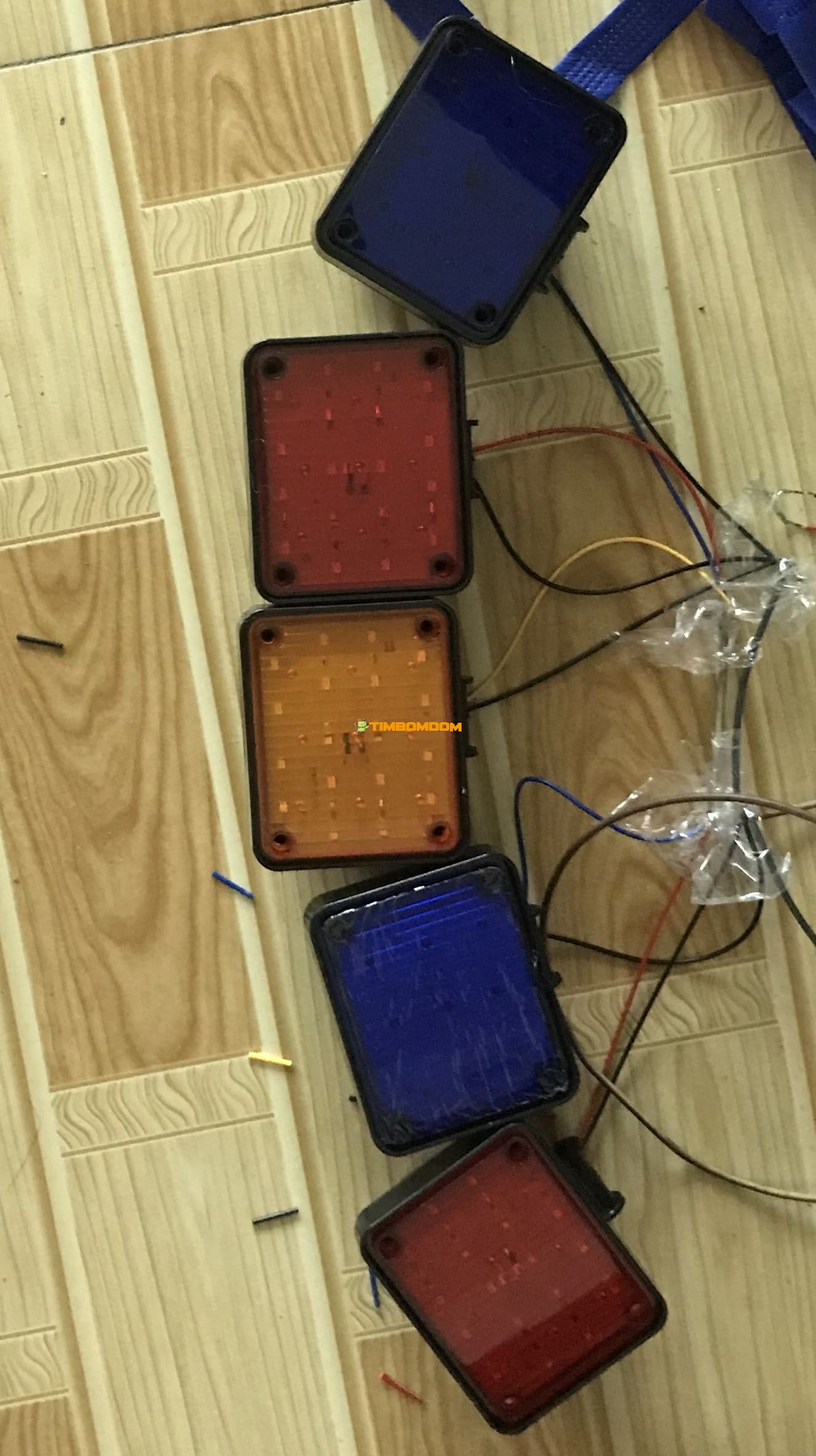 LED Car Truck Safety Signal Light - TBD1188530.jpeg