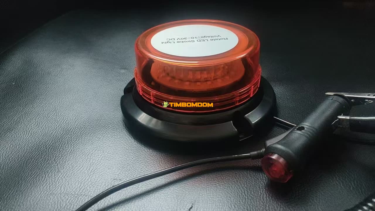 Warning light for car truck boat - TBD1188664.jpeg
